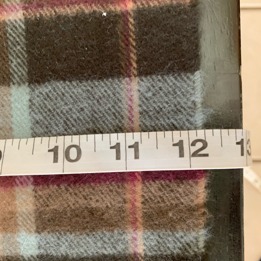 NWOT softer than cashmere?‎ Plaid brown mix scarf - Picture 6 of 6